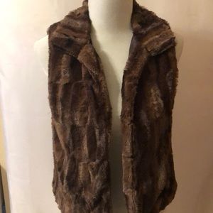 Cejon faux Brown fur sleeveless vest